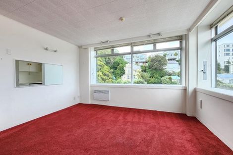 Photo of property in Jerningham Apartments, 20 Oriental Terrace, Oriental Bay, Wellington, 6011