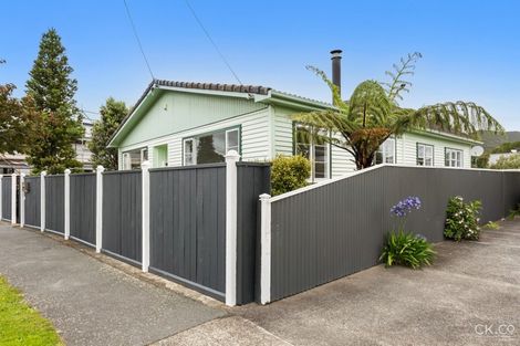Photo of property in 32 Hall Crescent, Epuni, Lower Hutt, 5011