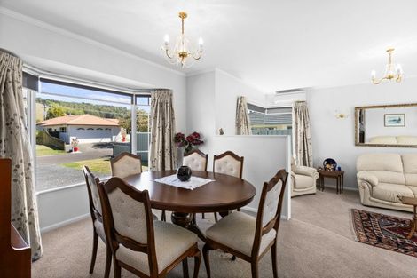 Photo of property in 3 Dules Walk, Taradale, Napier, 4112