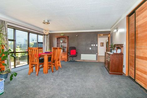 Photo of property in 17 Henley Street, Westport, 7825