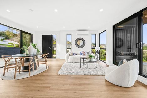 Photo of property in 33c Saint Peters Street, Northcote, Auckland, 0627