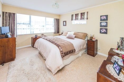 Photo of property in 15 Oaklea Avenue, Marton, 4710