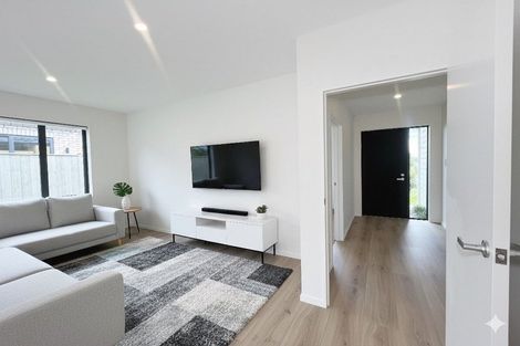 Photo of property in 6 Riria Crescent, Takanini, 2112