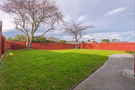 Photo of property in 37 Peppertree Glade, Kelvin Grove, Palmerston North, 4414