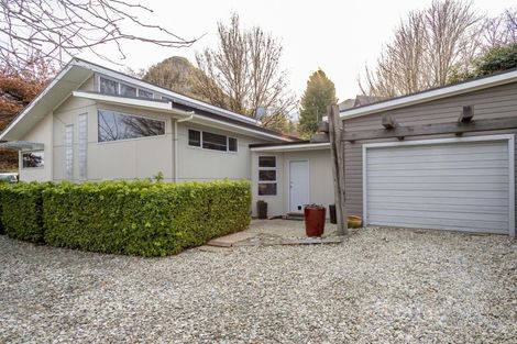 Photo of property in 1 Mcdonnell Road, Arrowtown, 9302