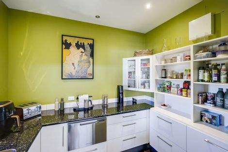 Photo of property in 14a George Street, Hospital Hill, Napier, 4110
