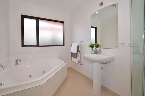 Photo of property in 47 Richfield Crescent, Westgate, Auckland, 0614