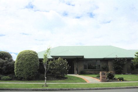 Photo of property in 2 Fell Place, Stoke, Nelson, 7011