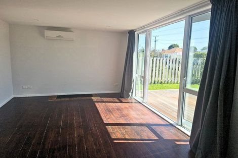 Photo of property in 8a Ngatai Road, Otumoetai, Tauranga, 3110