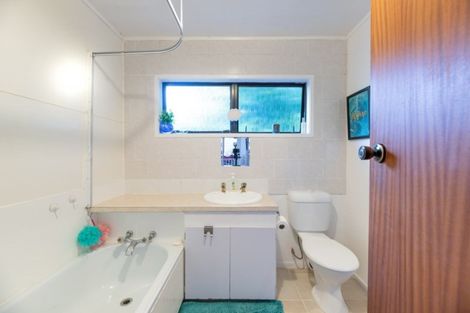 Photo of property in 39 Lastel Place, Shelly Park, Auckland, 2014