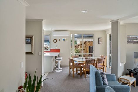 Photo of property in 4 Atlantic Close, Papamoa Beach, Papamoa, 3118