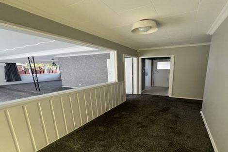 Photo of property in 10 Montana Road, Totara Park, Upper Hutt, 5018