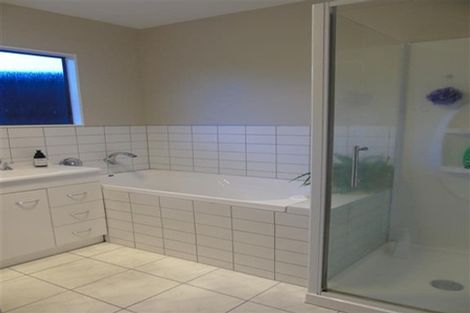 Photo of property in 25 Longitude Place, Whitby, Porirua, 5024
