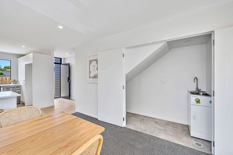 Photo of property in 4/504 Don Buck Road, Massey, Auckland, 0614
