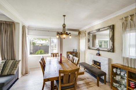 Photo of property in 62 Avenue Road, Greenmeadows, Napier, 4112
