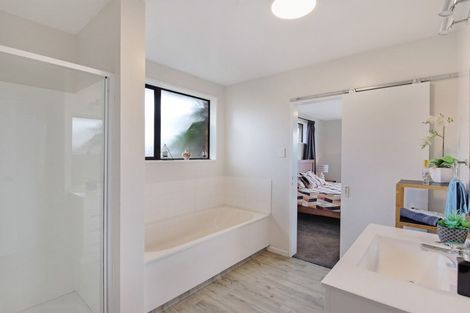 Photo of property in 115 Hawthornden Road, Avonhead, Christchurch, 8042