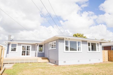 Photo of property in 10 Clyde Street, Levin, 5510