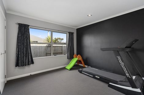 Photo of property in 7 Galea Grove, Kelvin Grove, Palmerston North, 4414