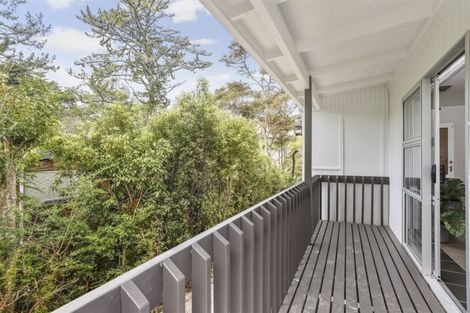 Photo of property in 21 Fairmount Road, Titirangi, Auckland, 0604