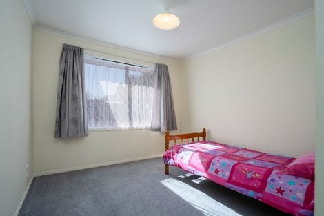 Photo of property in 27 Bowen Street, Cambridge, 3434