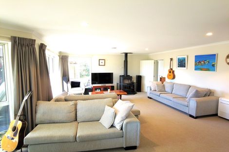 Photo of property in 15 Harold Place, Stoke, Nelson, 7011