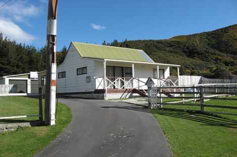Photo of property in 65 Stockdale Street, Wainuiomata, Lower Hutt, 5014