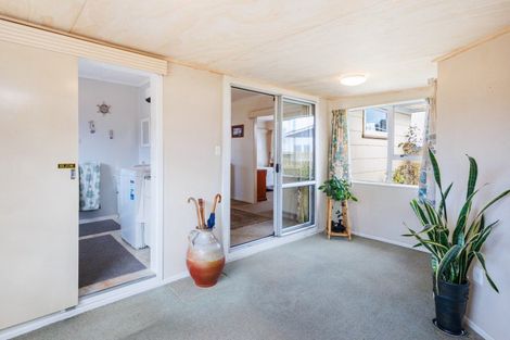 Photo of property in 1 Seabury Avenue, Foxton Beach, Foxton, 4815