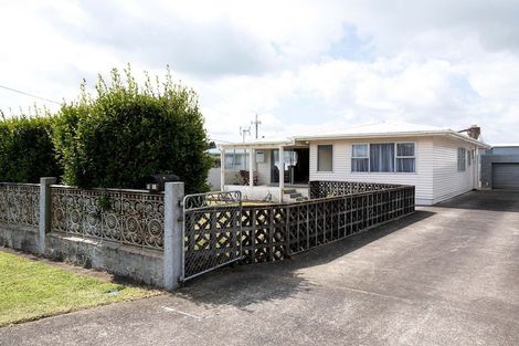 Photo of property in 11 Standish Street, Inglewood, 4330