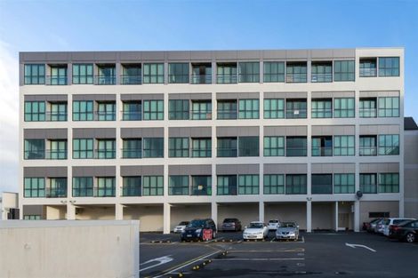 Photo of property in Royal Court Apartments, 1193unit Hinemoa Street, Rotorua, 3010