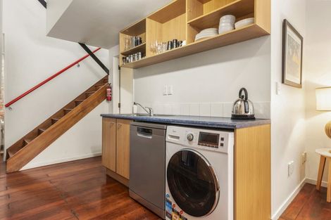 Photo of property in 14u8 Alpha Street, Te Aro, Wellington, 6011
