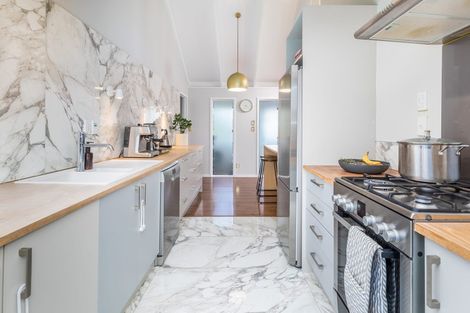 Photo of property in 18a Rosario Crescent, Red Beach, 0932