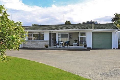 Photo of property in 3/11 Church Road, Taradale, Napier, 4112