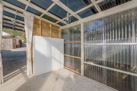 Photo of property in 6 Matenga Street, Waikanae, 5036