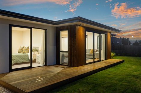 Photo of property in 10 Eaglesfield Close, Westmorland, Christchurch, 8025