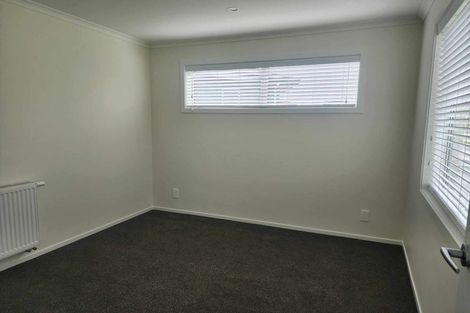 Photo of property in 115 Queen Charlotte Drive, Aotea, Porirua, 5024