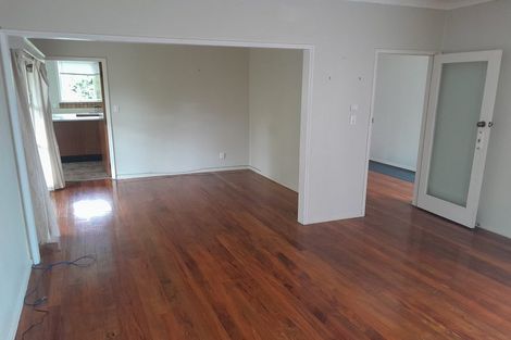 Photo of property in 35 Holland Road, Hillcrest, Auckland, 0627
