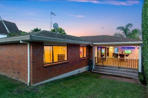 Photo of property in 30 Corunna Road, Milford, Auckland, 0620