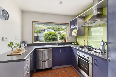 Photo of property in 16 Kilkelly Close, Tawa, Wellington, 5028