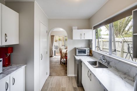 Photo of property in 18a Cassino Crescent, Onekawa, Napier, 4110