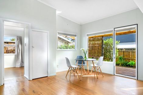 Photo of property in 609a Swanson Road, Swanson, Auckland, 0612
