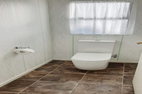 Photo of property in 150 Kaipara Road, Papakura, 2582