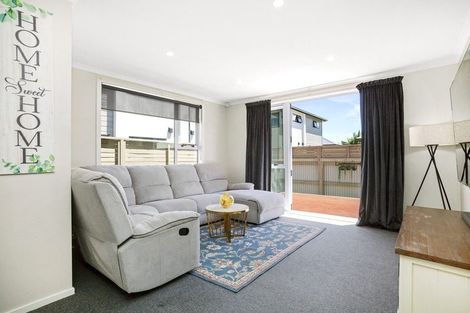 Photo of property in 5 Best Street, Wainuiomata, Lower Hutt, 5014