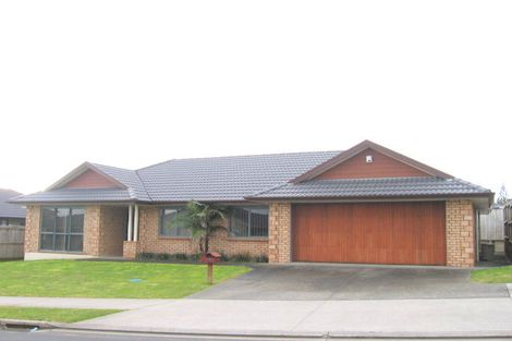 Photo of property in 10 Glastry Close, East Tamaki Heights, Auckland, 2016