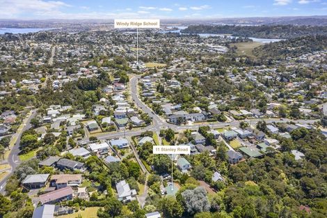 Photo of property in 11 Stanley Road, Glenfield, Auckland, 0629
