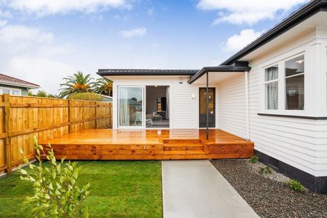 Photo of property in 6 Belvedere Crescent, Takaro, Palmerston North, 4412