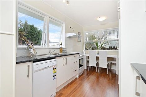 Photo of property in 16 Gainsborough Street, Manurewa, Auckland, 2102