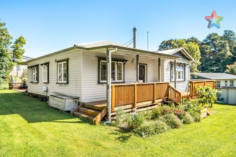 Photo of property in 32 Hair Street, Wainuiomata, Lower Hutt, 5014
