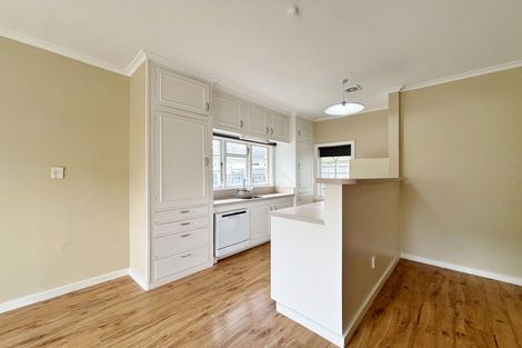 Photo of property in 2/49 Ashgrove Terrace, Somerfield, Christchurch, 8024
