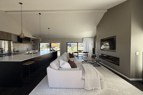 Photo of property in 25 Longview Drive, Lake Hawea, 9382