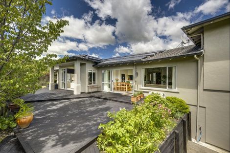 Photo of property in 46 Hikanui Drive, Havelock North, 4130